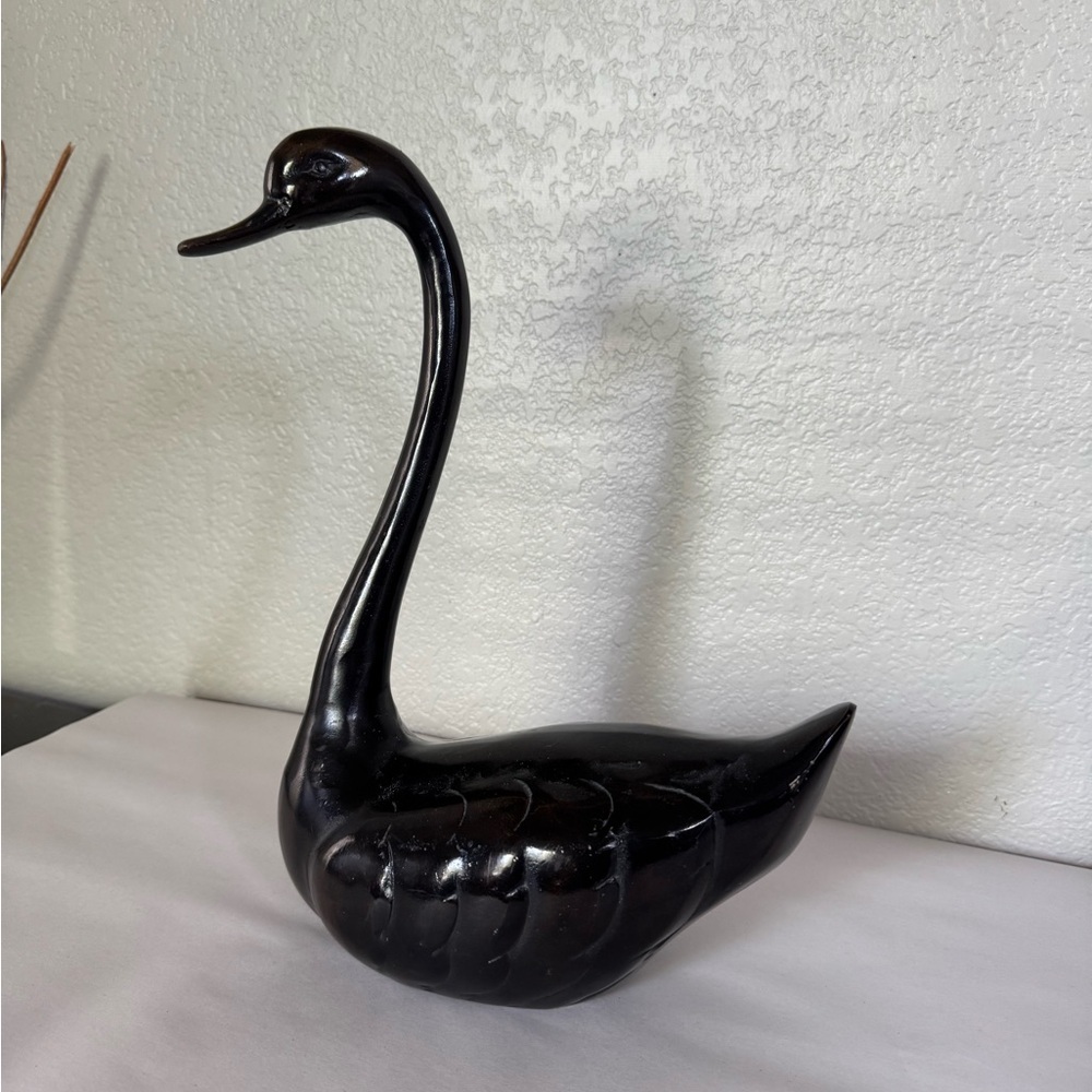Toyo Solid Heavy Black Swan Sculpture